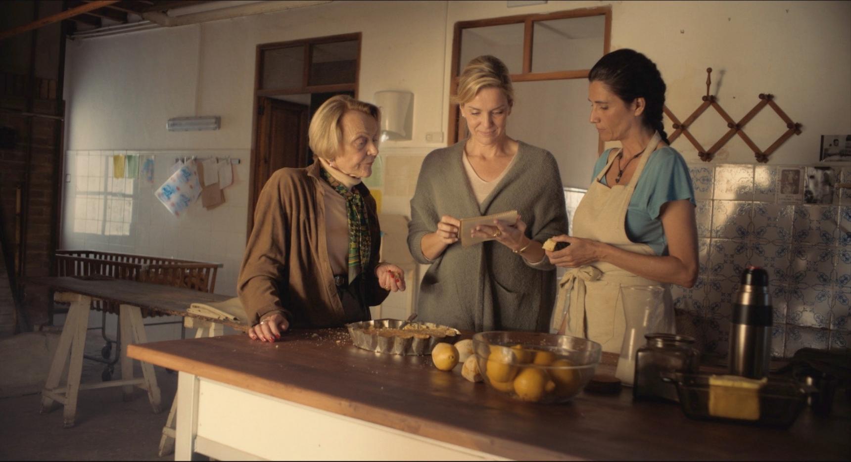 Fondo de pantalla de la película Pan de limón con semillas de amapola en Cliver.tv gratis