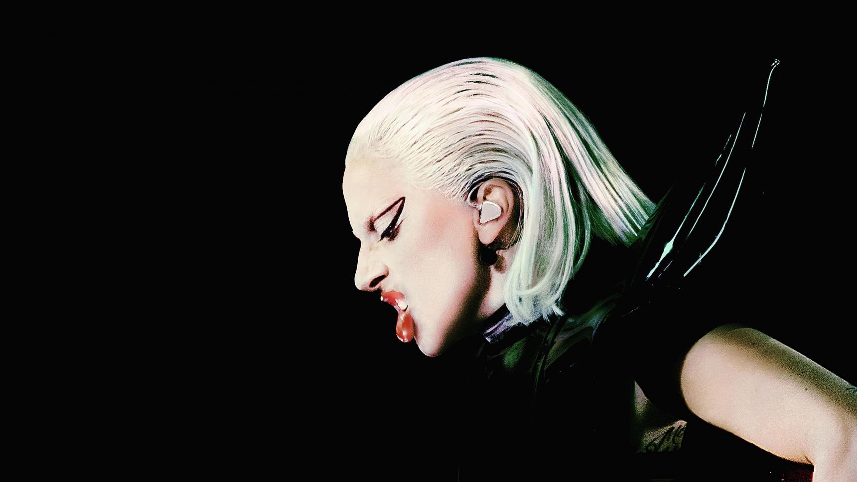 poster de Gaga Chromatica Ball